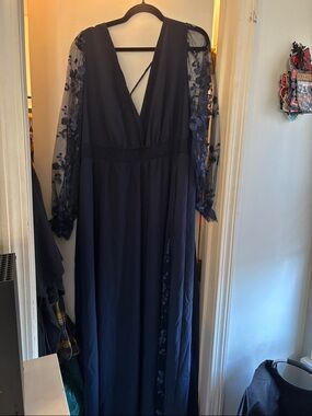 green emerald velvet dress Curveins Plus Size V-Neck Velvet Sequin Strapless Maxi Dress main image 1